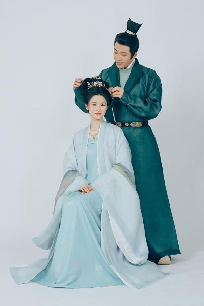 Không bao giờ nghĩ cặp đôi này có thể yêu nhau: Người đẹp và quái vật, nụ hôn là kiếp nạn của nữ chính- Ảnh 3.