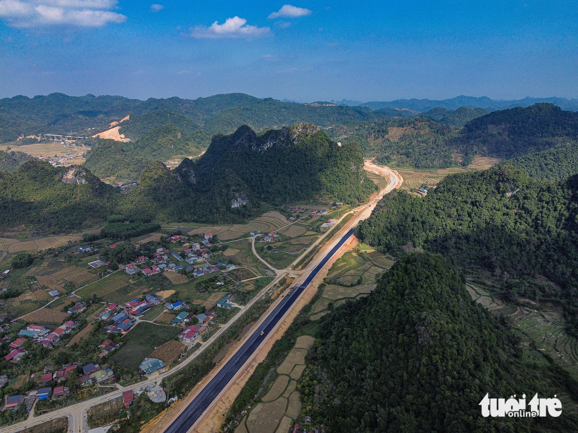 cao tốc - Ảnh 2.