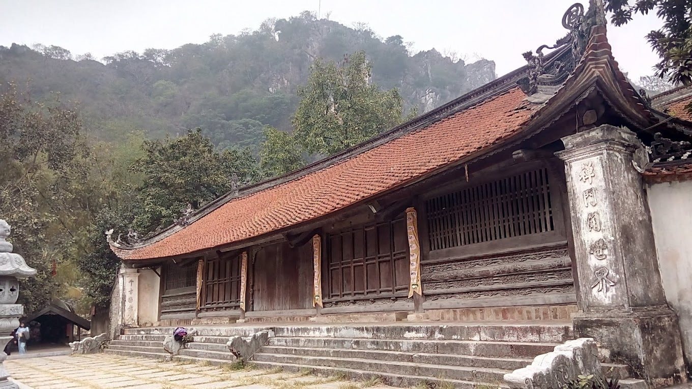 Ngọn núi ngay ở Hà Nội cao chỉ hơn 100m: Cách trung tâm 20km, thuộc quần thể Di tích quốc gia đặc biệt- Ảnh 3.