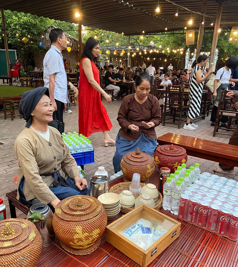 Ngọn núi ngay ở Hà Nội cao chỉ hơn 100m: Cách trung tâm 20km, thuộc quần thể Di tích quốc gia đặc biệt- Ảnh 12.