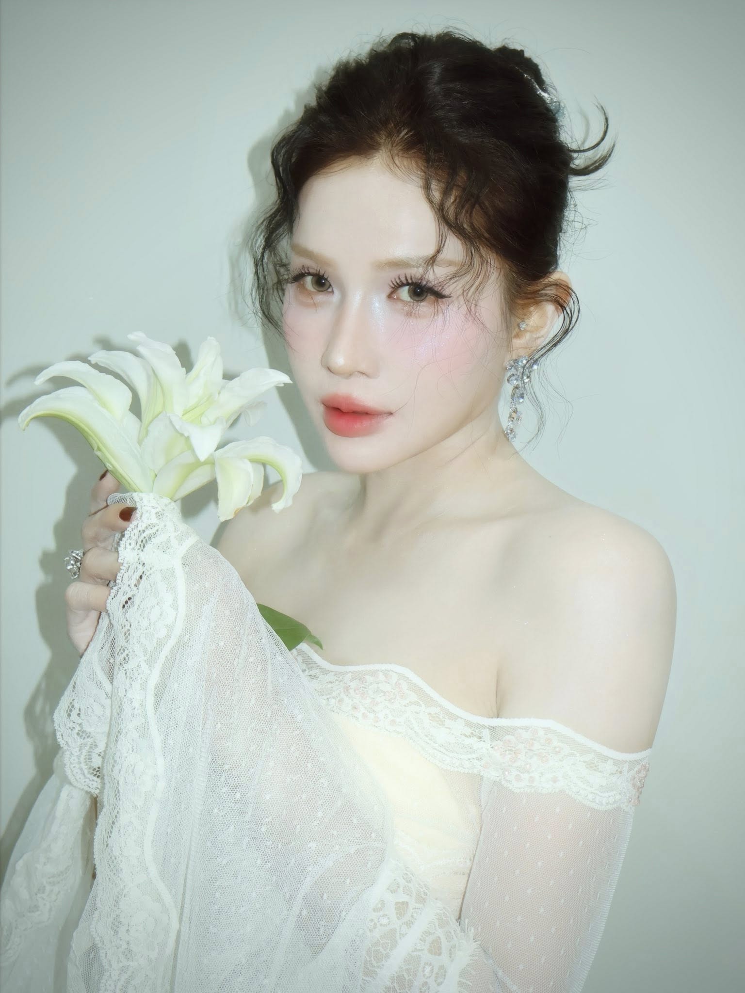 Nữ diễn viên miền Tây giàu nhất Vbiz: Tiền nhiều đến mức rải khắp nơi, nhan sắc ngoài đời đẹp gấp 100 lần trên phim- Ảnh 3.