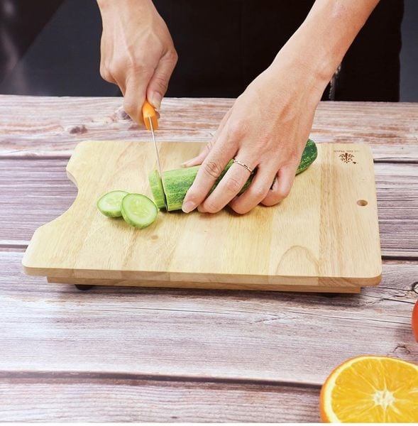 Hơn 90% người dùng không biết công dụng của chiếc rãnh nhỏ trên thân thớt gỗ- Ảnh 2. Hơn 90% người dùng không biết công dụng của chiếc rãnh nhỏ trên thân thớt gỗ- Ảnh 2.