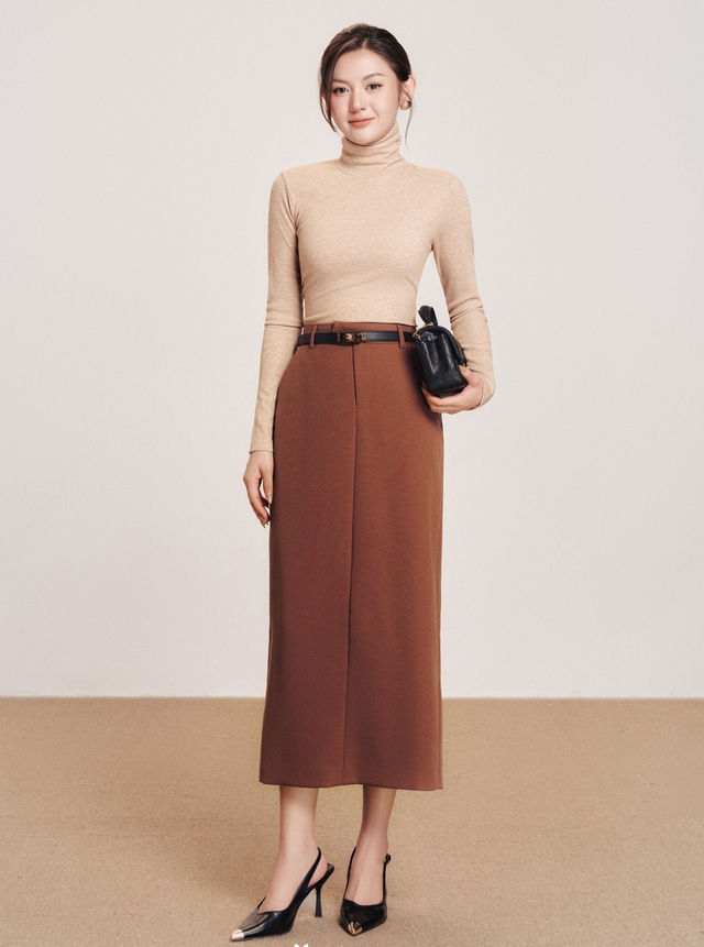 Quần ống loe, chân váy bút chì... tôn chân dài và còn dễ phối đồ- Ảnh 6. Quần ống loe, chân váy bút chì... tôn chân dài và còn dễ phối đồ- Ảnh 6.