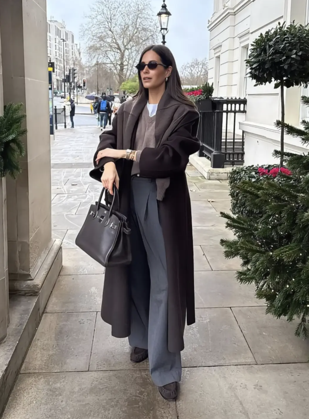 Chẳng cần sắm sửa nhiều, mùa đông chỉ cần đúng một chiếc áo khoác 