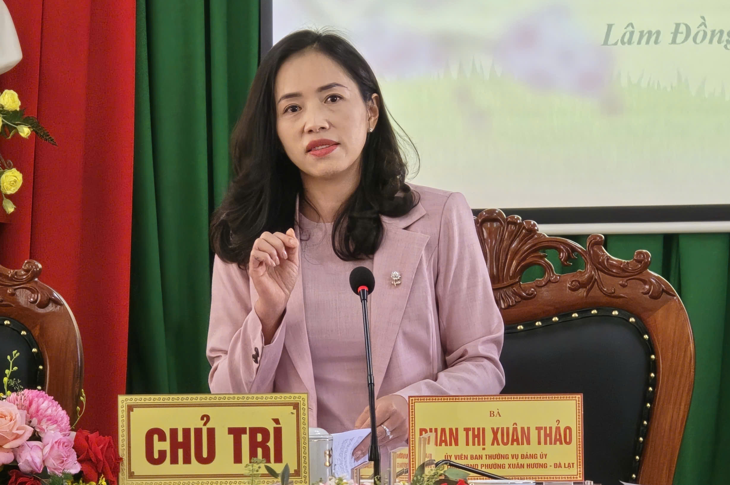 Quang Dũng, diva Hồng Nhung biểu diễn trong Lễ hội Mai anh đào Đà Lạt - Ảnh 2.