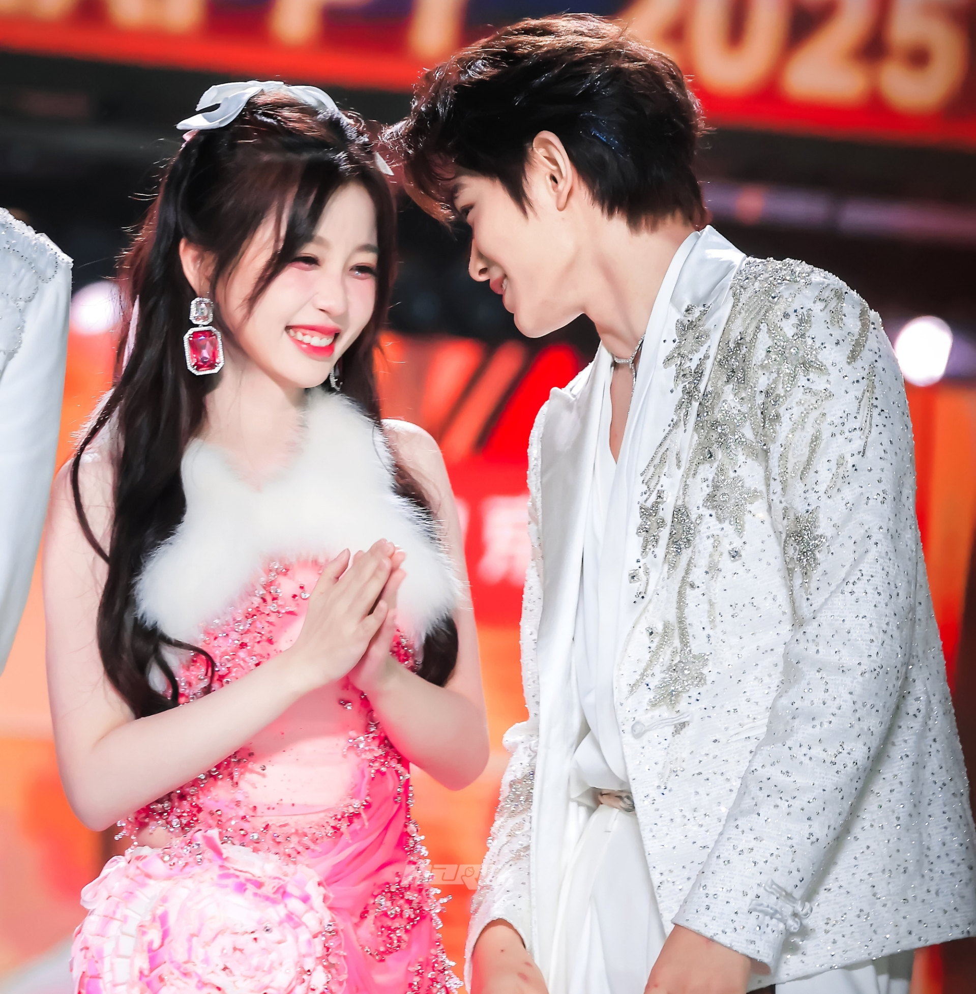 Sự hết thời của mỹ nhân bị ghét nhất 2025: Đài trung ương ngầm phát tín hiệu cấm sóng, cả loạt show cuối năm ngó lơ- Ảnh 7.