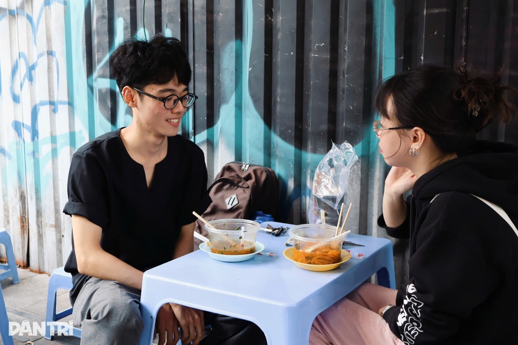 Hẻm ăn vặt Hai Bà Trưng nổi tiếng ở TPHCM đóng cửa sau 12 năm hoạt động - 4