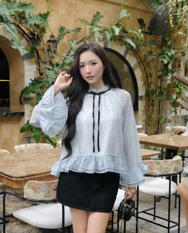 Phong cách lãng mạn 'gây thương nhớ' giữa phố thị 6 Phong cách lãng mạn 'gây thương nhớ' giữa phố thị - Ảnh 6.