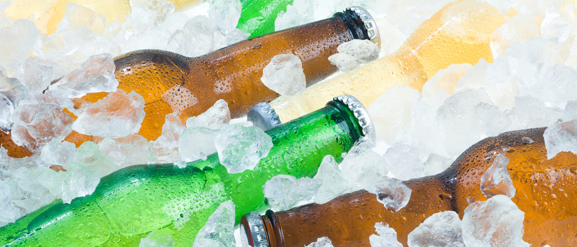 Tại sao những chai bia nhất định phải là màu nâu hoặc xanh lá? Đằng sau nó là cả 1 sự thật thú vị- Ảnh 2.