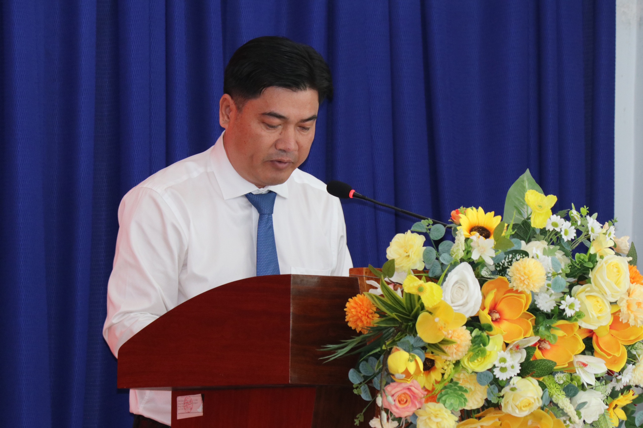 - Ảnh 4. - Ảnh 4.