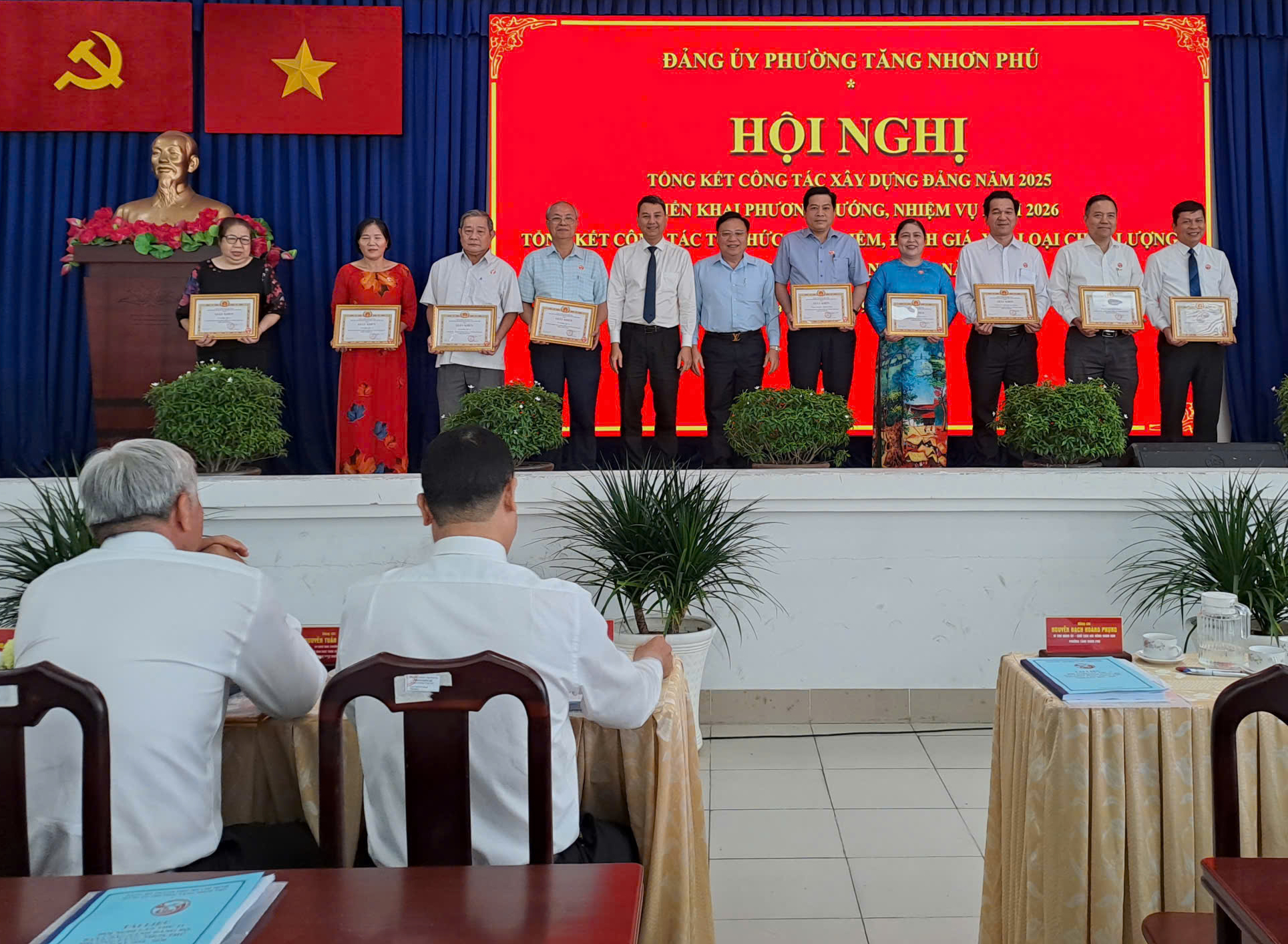 - Ảnh 12. - Ảnh 12.