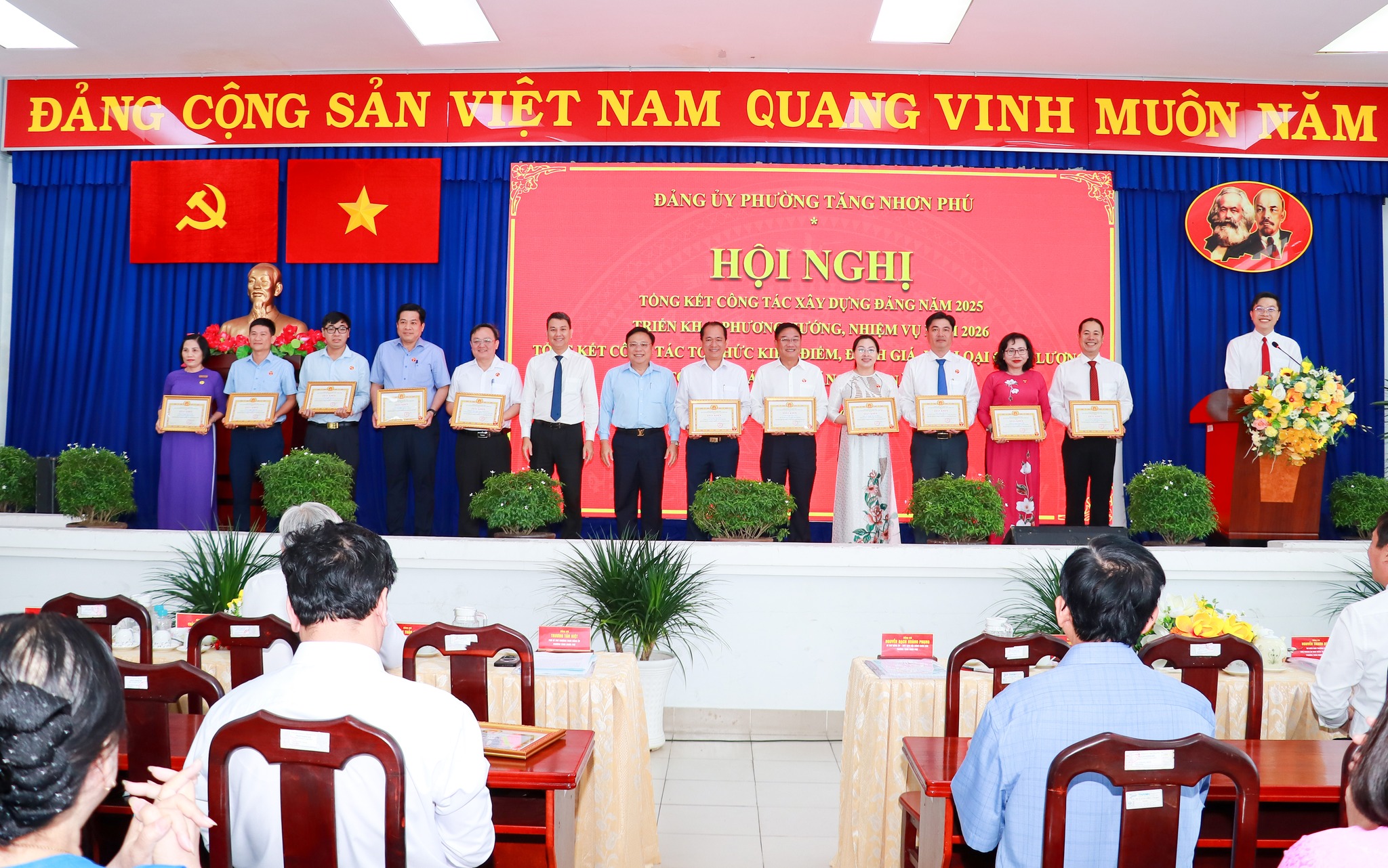 - Ảnh 13. - Ảnh 13.