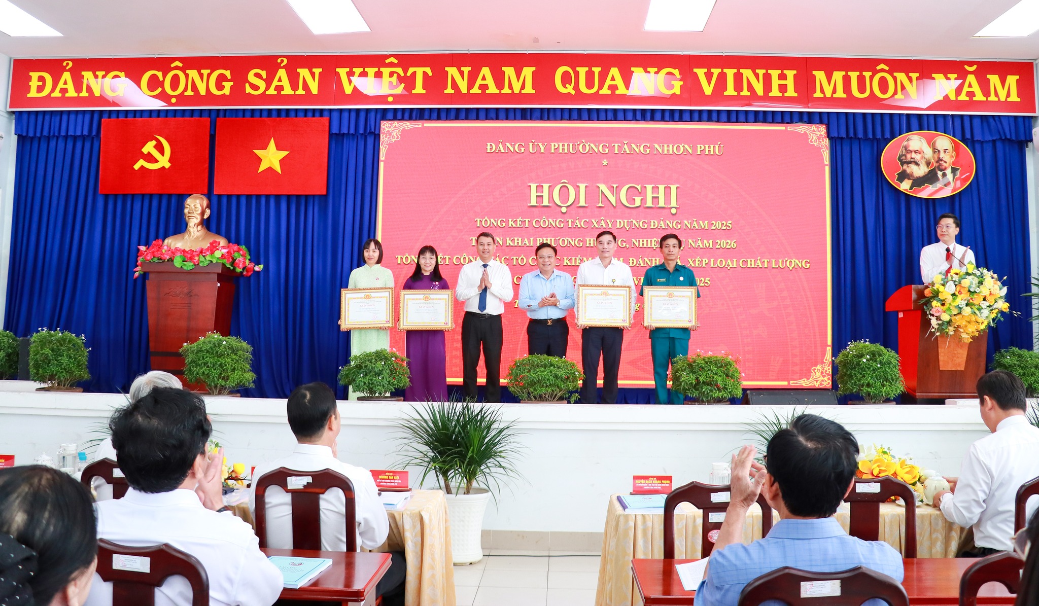 - Ảnh 15. - Ảnh 15.