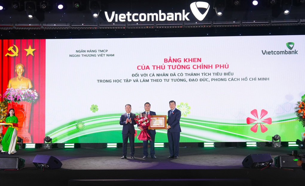 Vietcombank năm 2025: Khẳng định vị thế trong giai đoạn nhiều biến động - 2