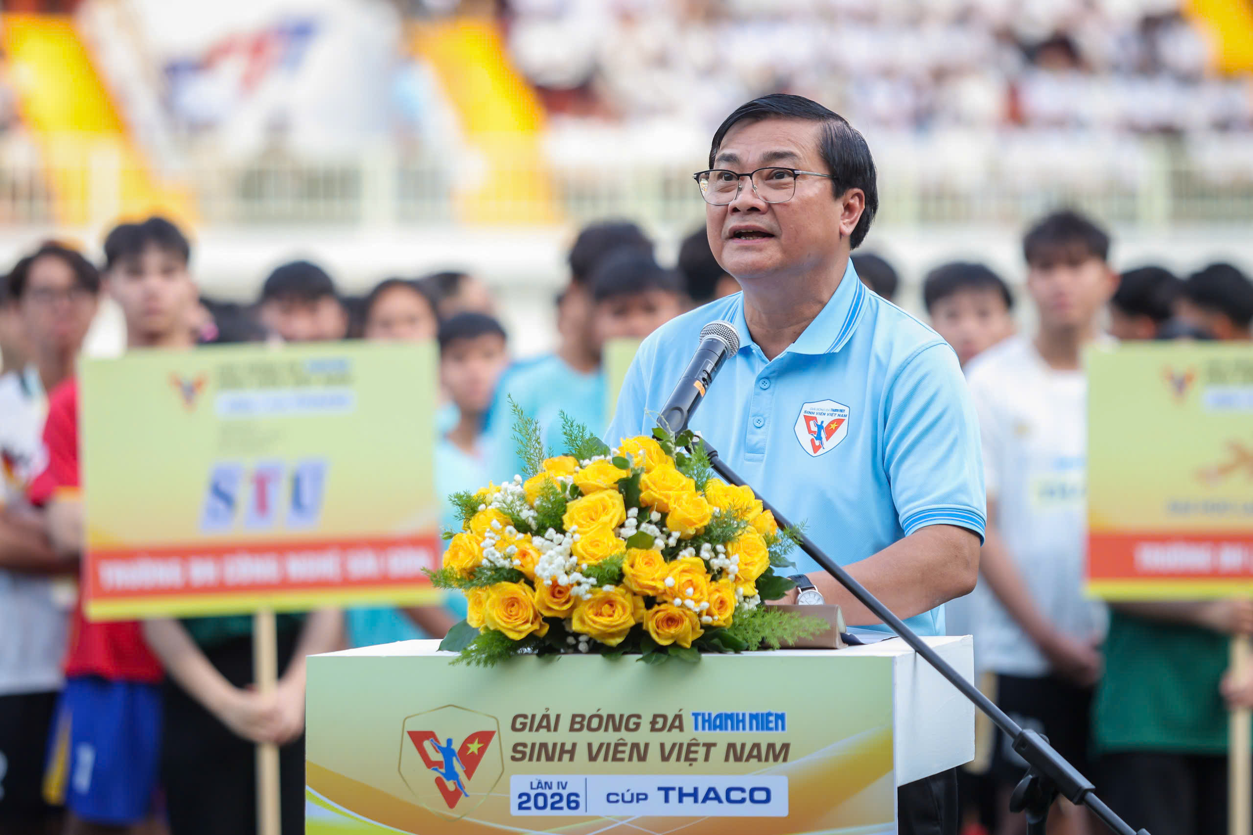 Rực rỡ lễ khai mạc TNSV THACO cup 2026: Ngày hội lớn đậm chất sinh viên, chuyên nghiệp và hấp dẫn- Ảnh 7. Rực rỡ lễ khai mạc TNSV THACO cup 2026: Ngày hội lớn đậm chất sinh viên, chuyên nghiệp và hấp dẫn- Ảnh 7.