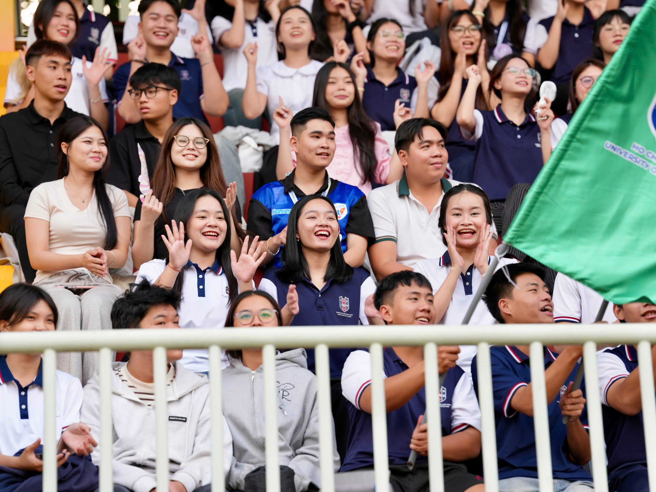 Rực rỡ lễ khai mạc TNSV THACO cup 2026: Ngày hội lớn đậm chất sinh viên, chuyên nghiệp và hấp dẫn- Ảnh 15. Rực rỡ lễ khai mạc TNSV THACO cup 2026: Ngày hội lớn đậm chất sinh viên, chuyên nghiệp và hấp dẫn- Ảnh 15.