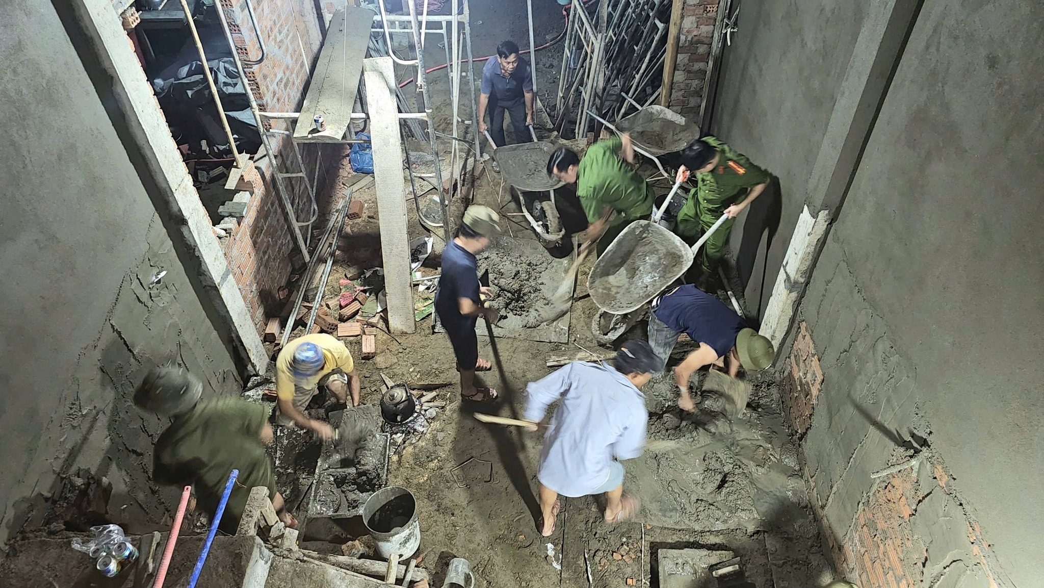 Tổng kết Chiến dịch Quang Trung: Dựng lại mái ấm, lan tỏa niềm tin từ lòng dân - Ảnh 3.