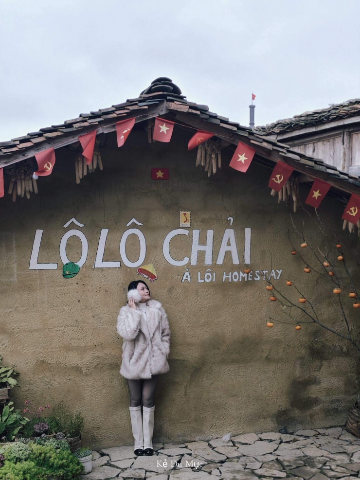 Du khách check in tại Lô Lô Chải - Làng du lịch tốt nhất thế giới 2025. (Ảnh: K.D.M)