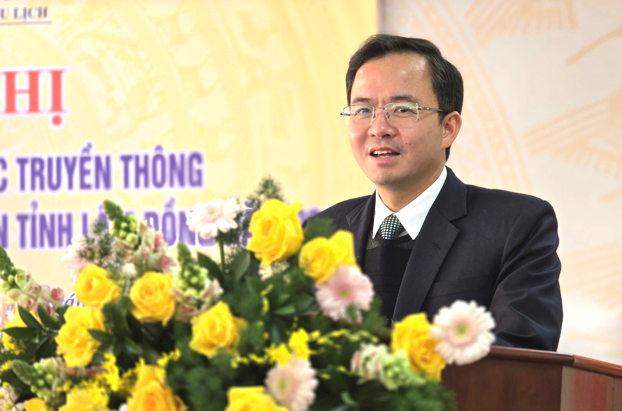 Lâm Đồng ký kết hợp tác truyền thông với 29 cơ quan báo chí - Ảnh 2.