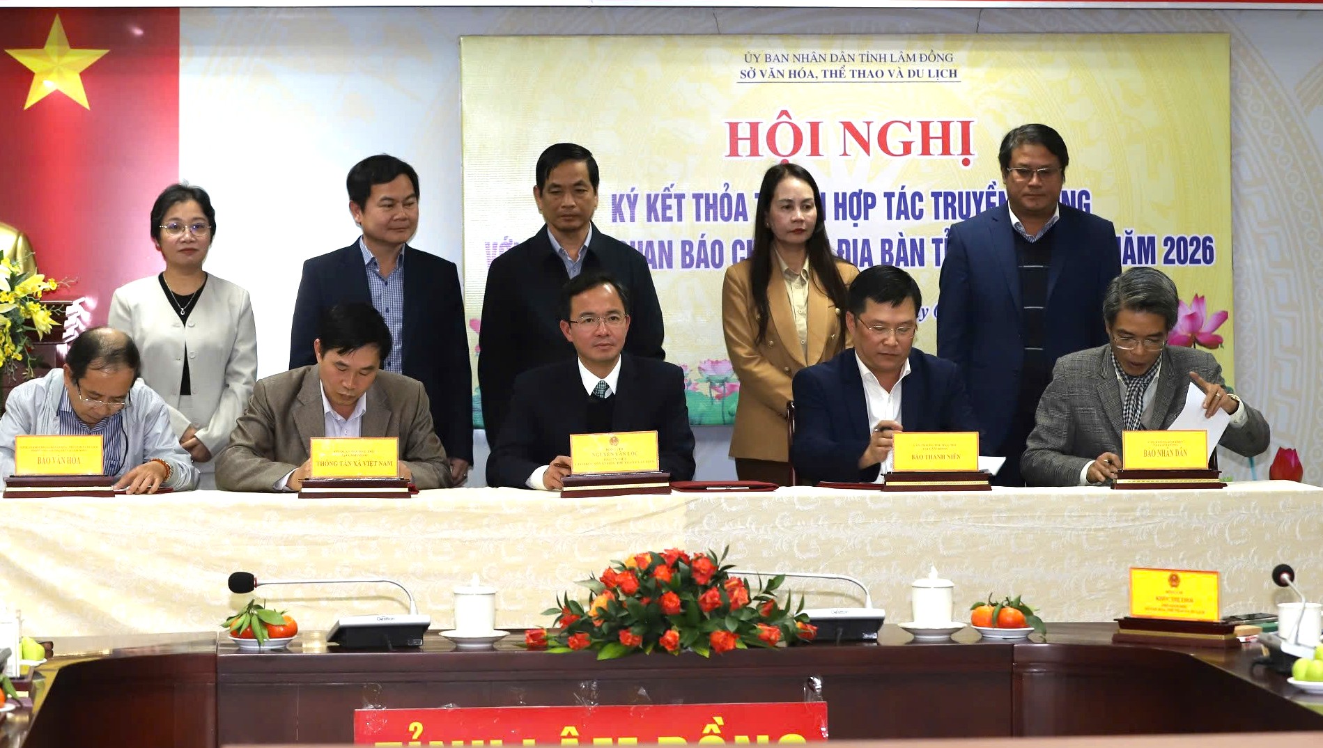 Lâm Đồng ký kết hợp tác truyền thông với 29 cơ quan báo chí - Ảnh 3.
