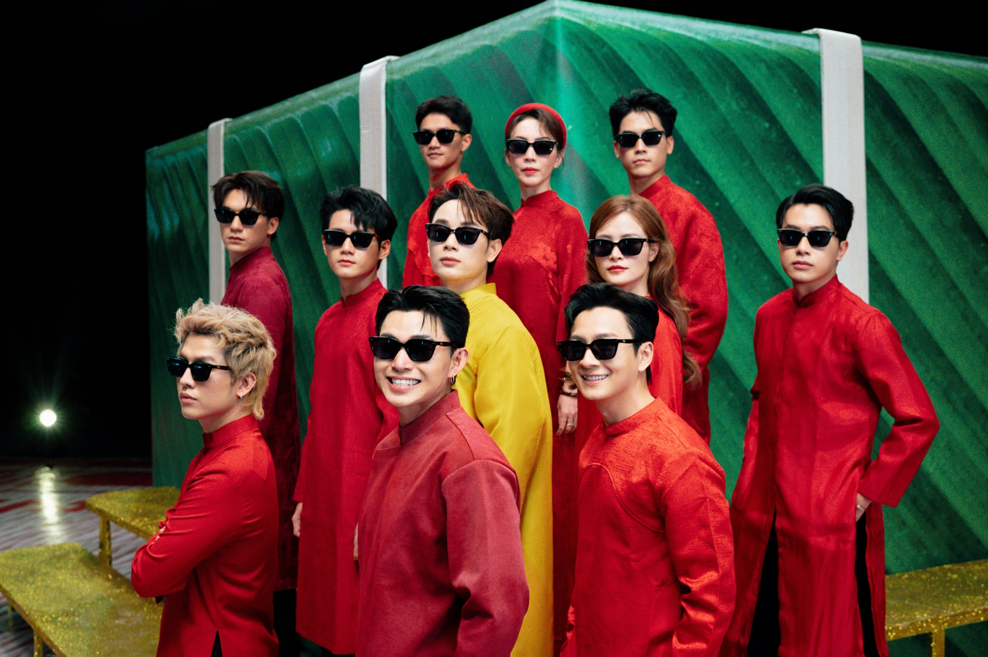 Nam ca sĩ hôm trước bị “tế” khắp cõi mạng, hôm sau ra siêu phẩm khiến dân tình “dù ghét cũng phải vào xem”- Ảnh 5.