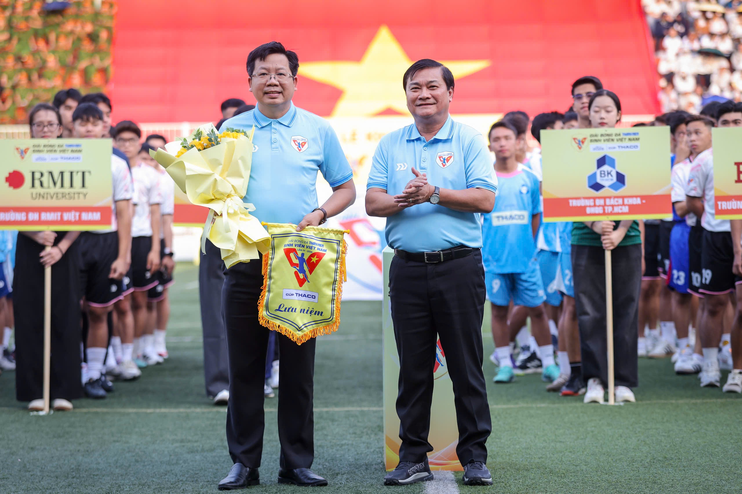 Những hình ảnh đẹp, tràn đầy năng lượng tại ngày khai mạc TNSV THACO cup 2026- Ảnh 3.