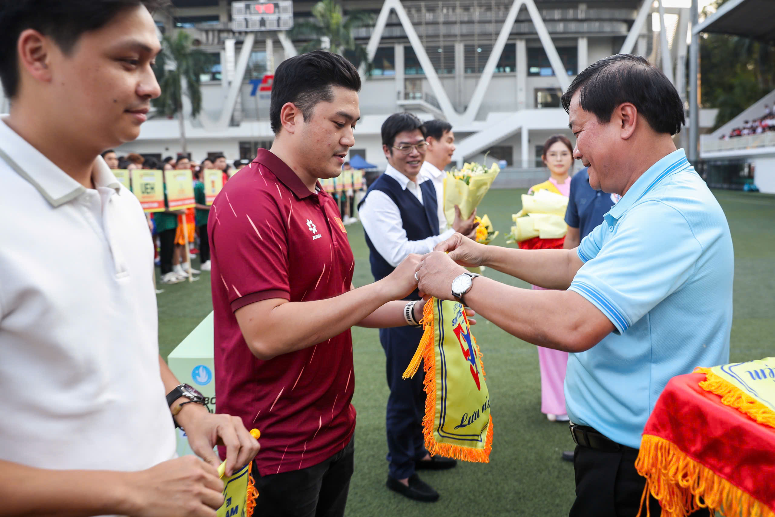 Những hình ảnh đẹp, tràn đầy năng lượng tại ngày khai mạc TNSV THACO cup 2026- Ảnh 4.
