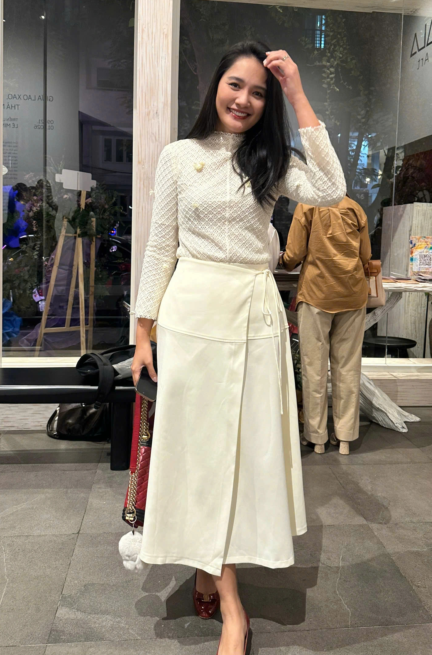 Dàn người đẹp thập niên 2000 hội ngộ tại triển lãm của họa sĩ Lê Minh Khoa- Ảnh 8.