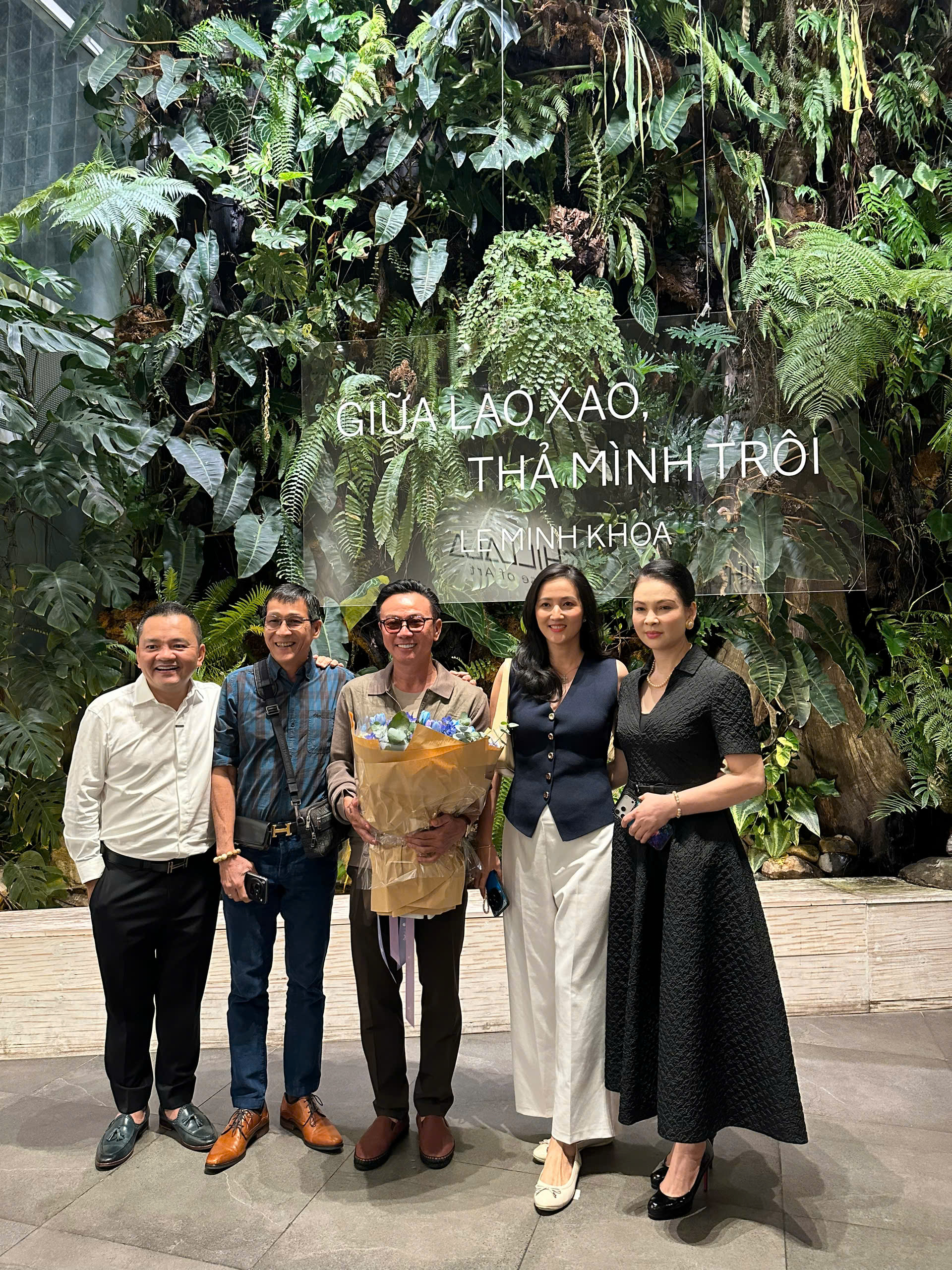 Dàn người đẹp thập niên 2000 hội ngộ tại triển lãm của họa sĩ Lê Minh Khoa- Ảnh 9.