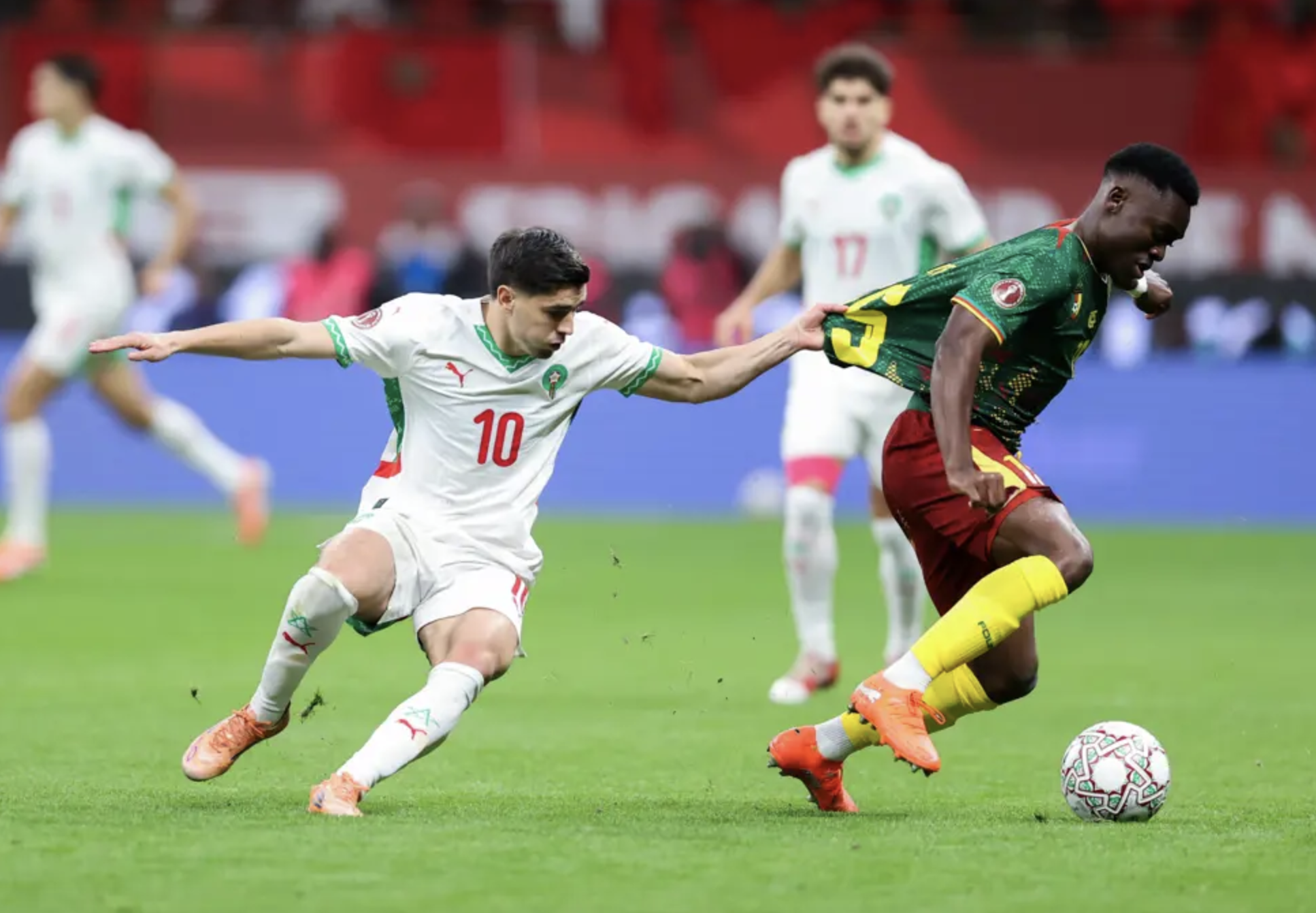 Đè bẹp Cameroon, Morocco hiên ngang vào bán kết AFCON - Ảnh 2.