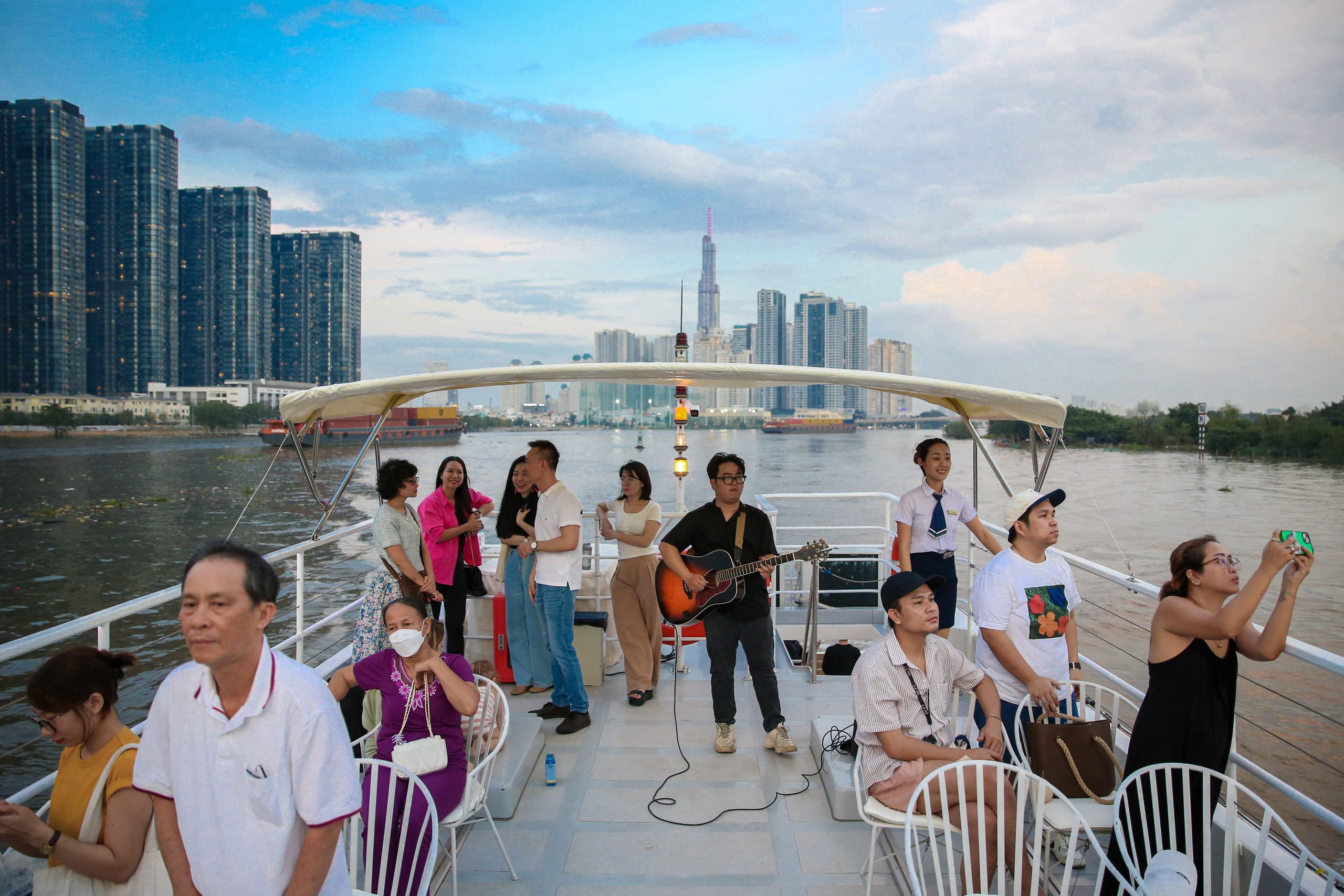 Hướng tới siêu đô thị quốc tế 22 10 DẤU ẤN NỔI BẬT CỦA TPHCM NĂM 2025 - Ảnh 45.