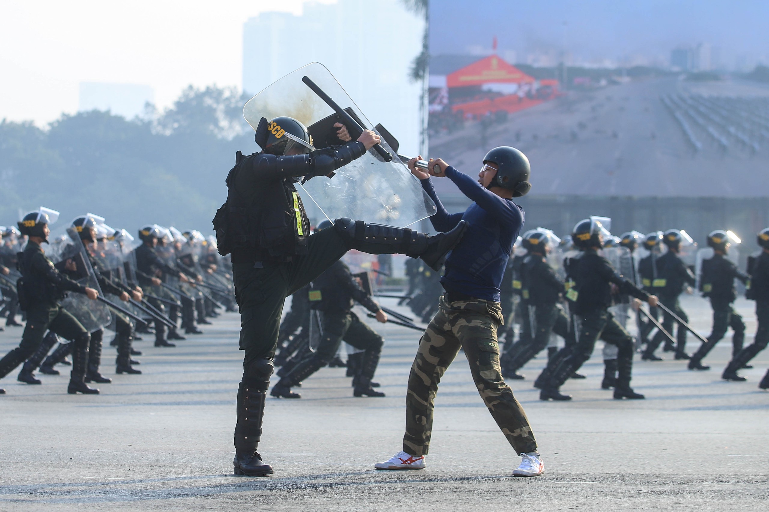 Cảnh sát bảo vệ Đại hội XIV của Đảng: Sự kiện phô diễn sức mạnh an ninh - Ảnh 11. Cảnh sát bảo vệ Đại hội XIV của Đảng: Sự kiện phô diễn sức mạnh an ninh - Ảnh 11.