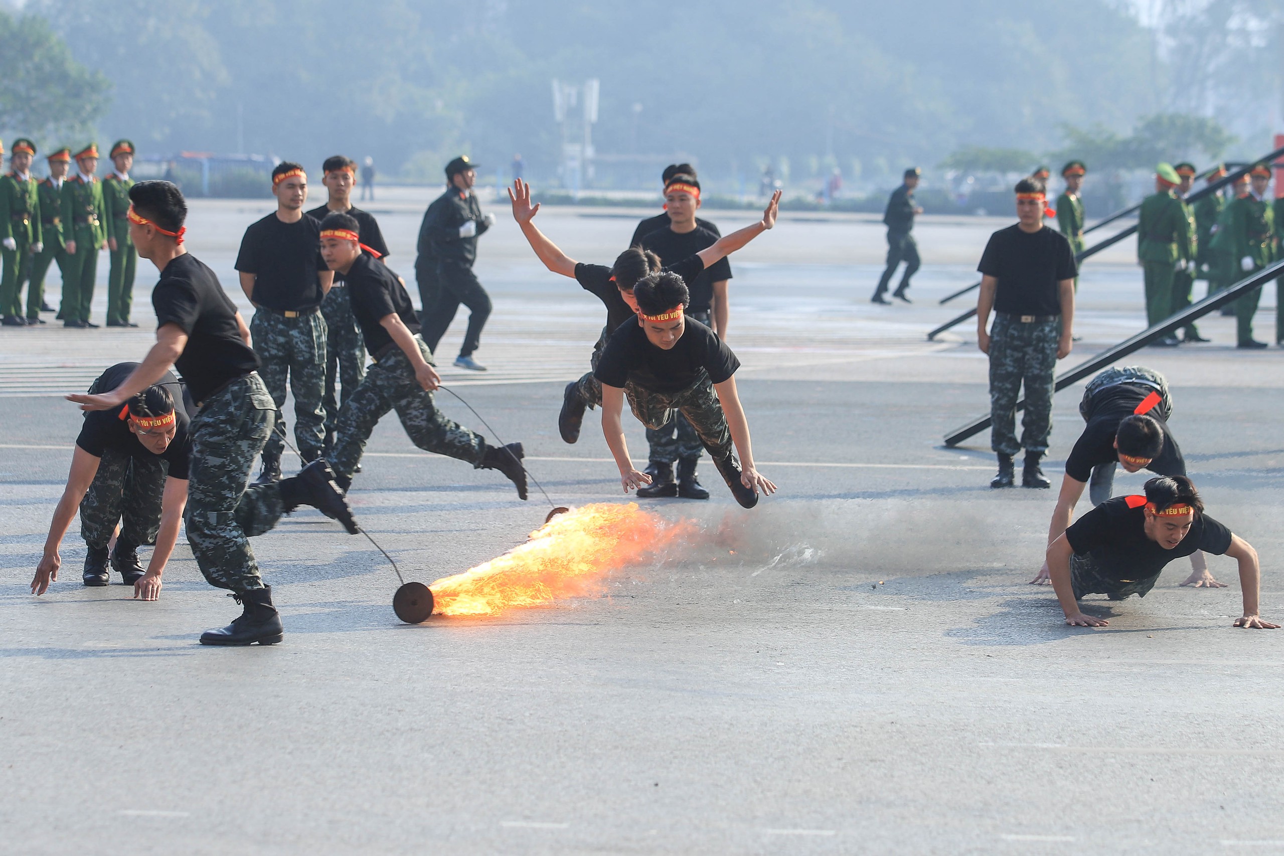 Cảnh sát bảo vệ Đại hội XIV của Đảng: Sự kiện phô diễn sức mạnh an ninh - Ảnh 12. Cảnh sát bảo vệ Đại hội XIV của Đảng: Sự kiện phô diễn sức mạnh an ninh - Ảnh 12.