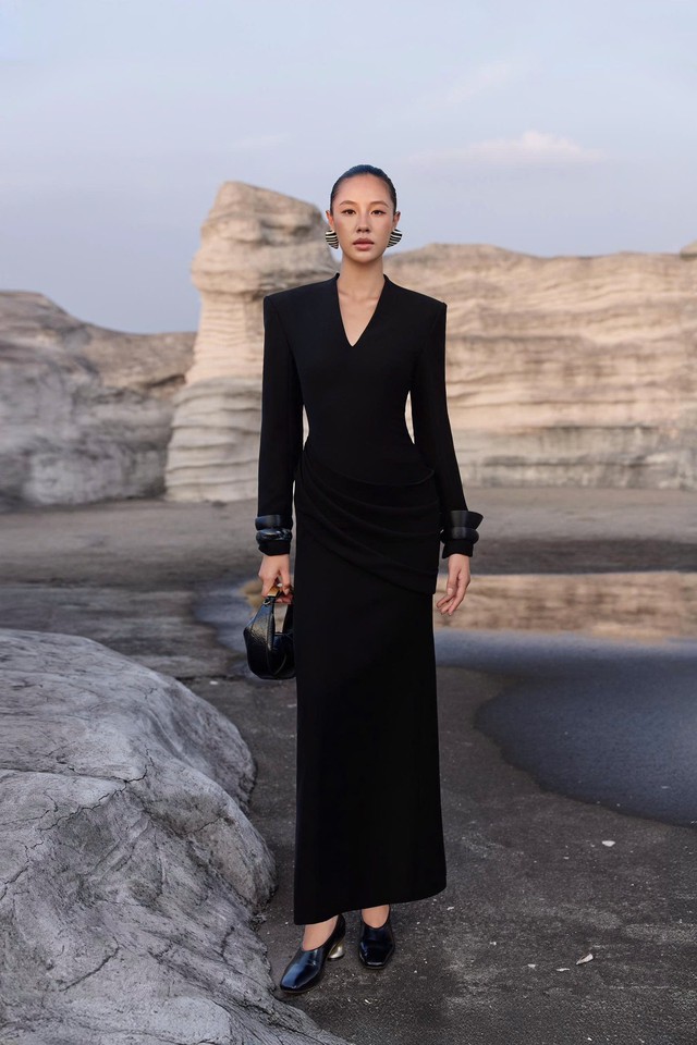 Phong cách tối giản thanh lịch được lòng quý cô hiện đại- Ảnh 7.