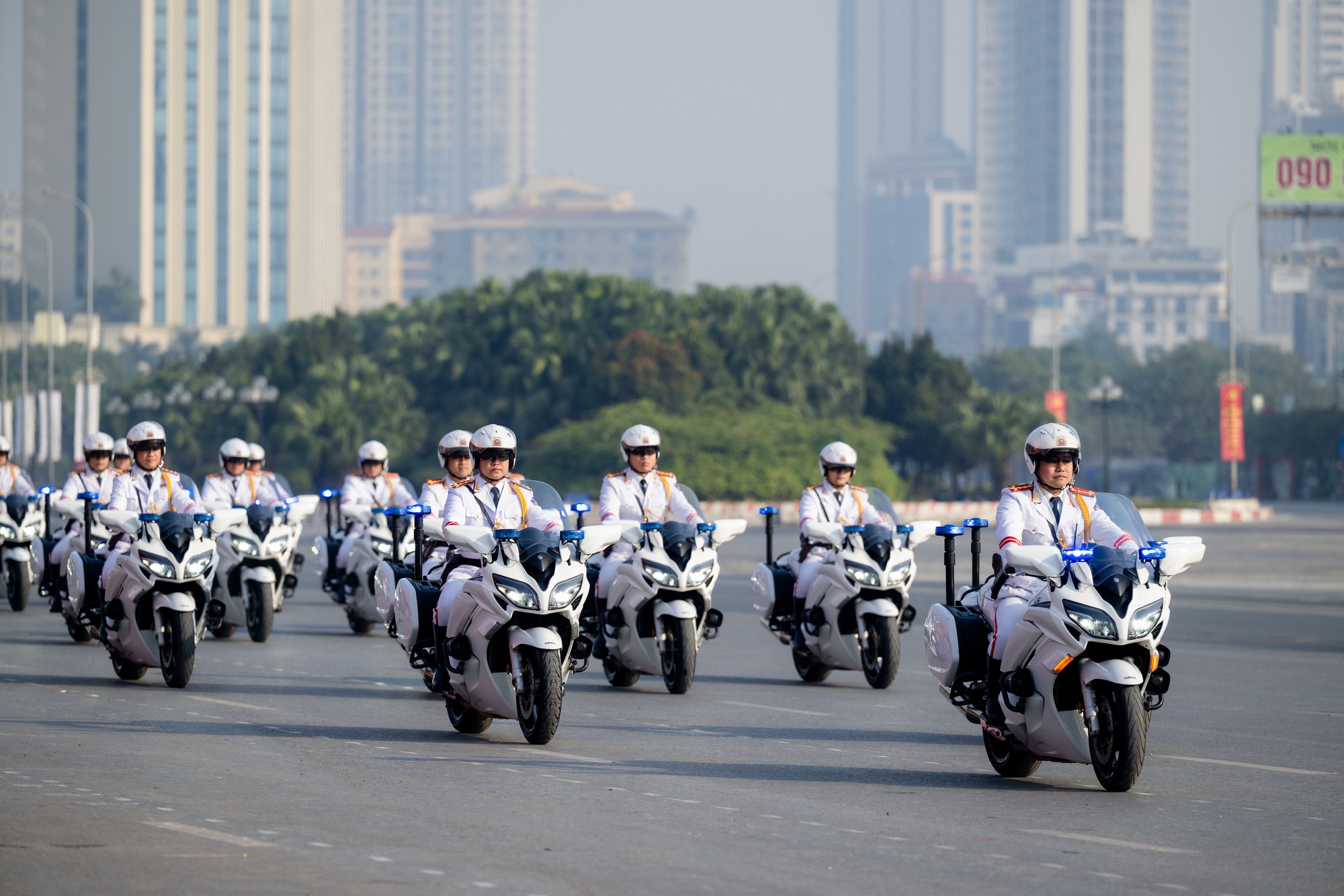 Toàn cảnh Lễ xuất quân và màn diễn tập hoành tráng bảo vệ an ninh Đại hội XIV tại Mỹ Đình- Ảnh 11. Toàn cảnh Lễ xuất quân và màn diễn tập hoành tráng bảo vệ an ninh Đại hội XIV tại Mỹ Đình- Ảnh 11.