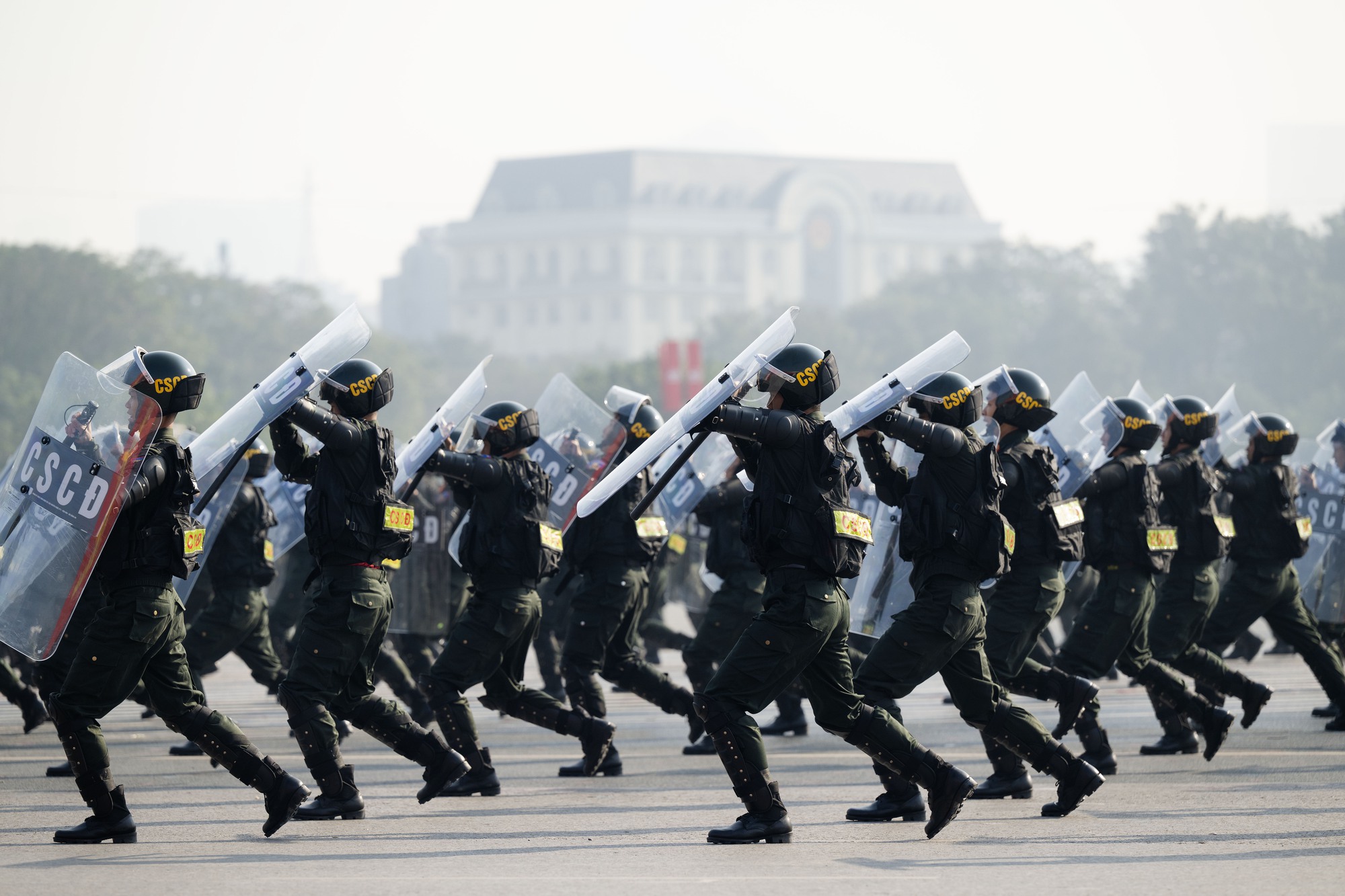 Toàn cảnh Lễ xuất quân và màn diễn tập hoành tráng bảo vệ an ninh Đại hội XIV tại Mỹ Đình- Ảnh 22. Toàn cảnh Lễ xuất quân và màn diễn tập hoành tráng bảo vệ an ninh Đại hội XIV tại Mỹ Đình- Ảnh 22.