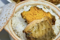 Mẹ ba con tiết lộ bí quyết kho cá chép 'bất bại'