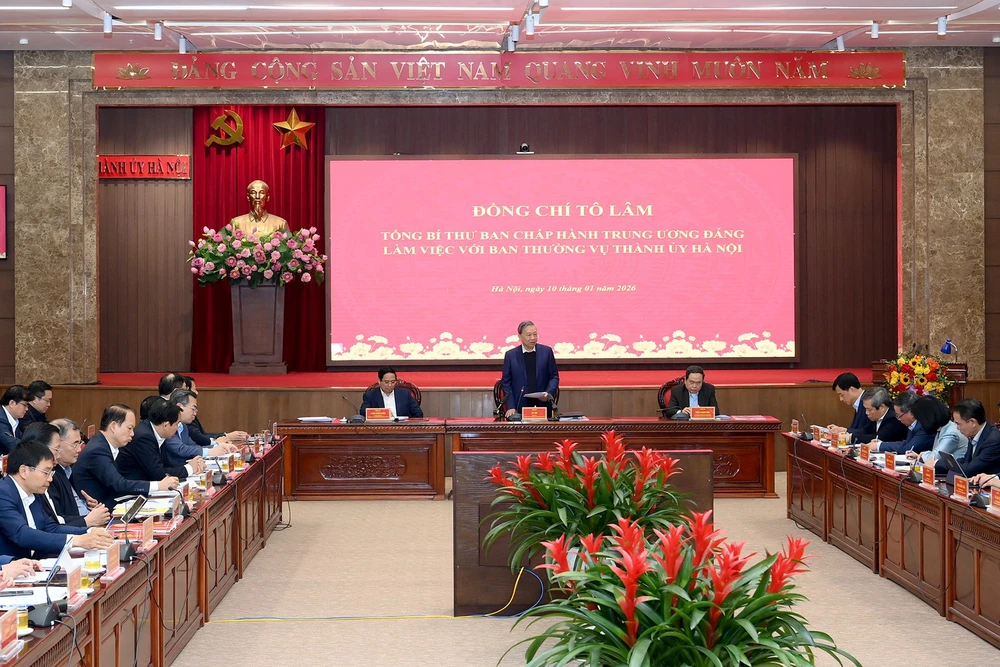 Tổng Bí thư Tô Lâm, Thủ tướng Phạm Minh Chính, Chủ tịch Quốc hội Trần Thanh Mẫn chủ trì buổi làm việc với Thành ủy Hà Nội. Ảnh: Nhân Dân Tong-Bi-thu.jpg