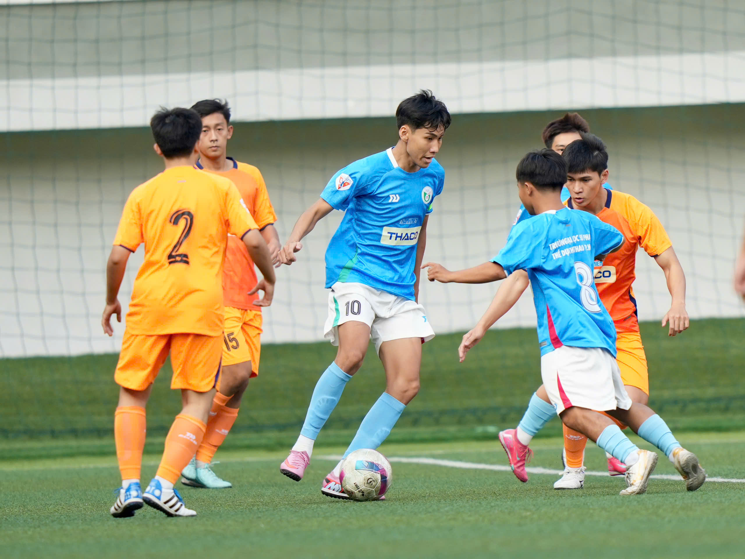 Cựu vương Trường ĐH Sư phạm TDTT TP.HCM thắng rất đậm: Màn tái xuất ấn tượng- Ảnh 3. Cựu vương Trường ĐH Sư phạm TDTT TP.HCM thắng rất đậm: Màn tái xuất ấn tượng- Ảnh 3.