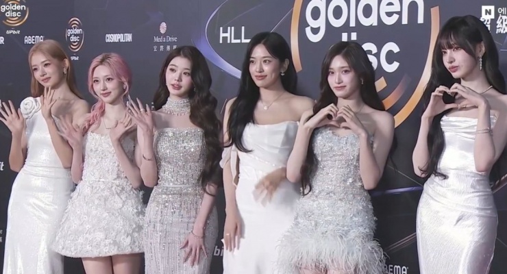 Thảm đỏ GDA 2026: Jennie "đỏ là thần", Wonyoung "cũ nhưng vàng", quá nhiều hoàng tử - 11