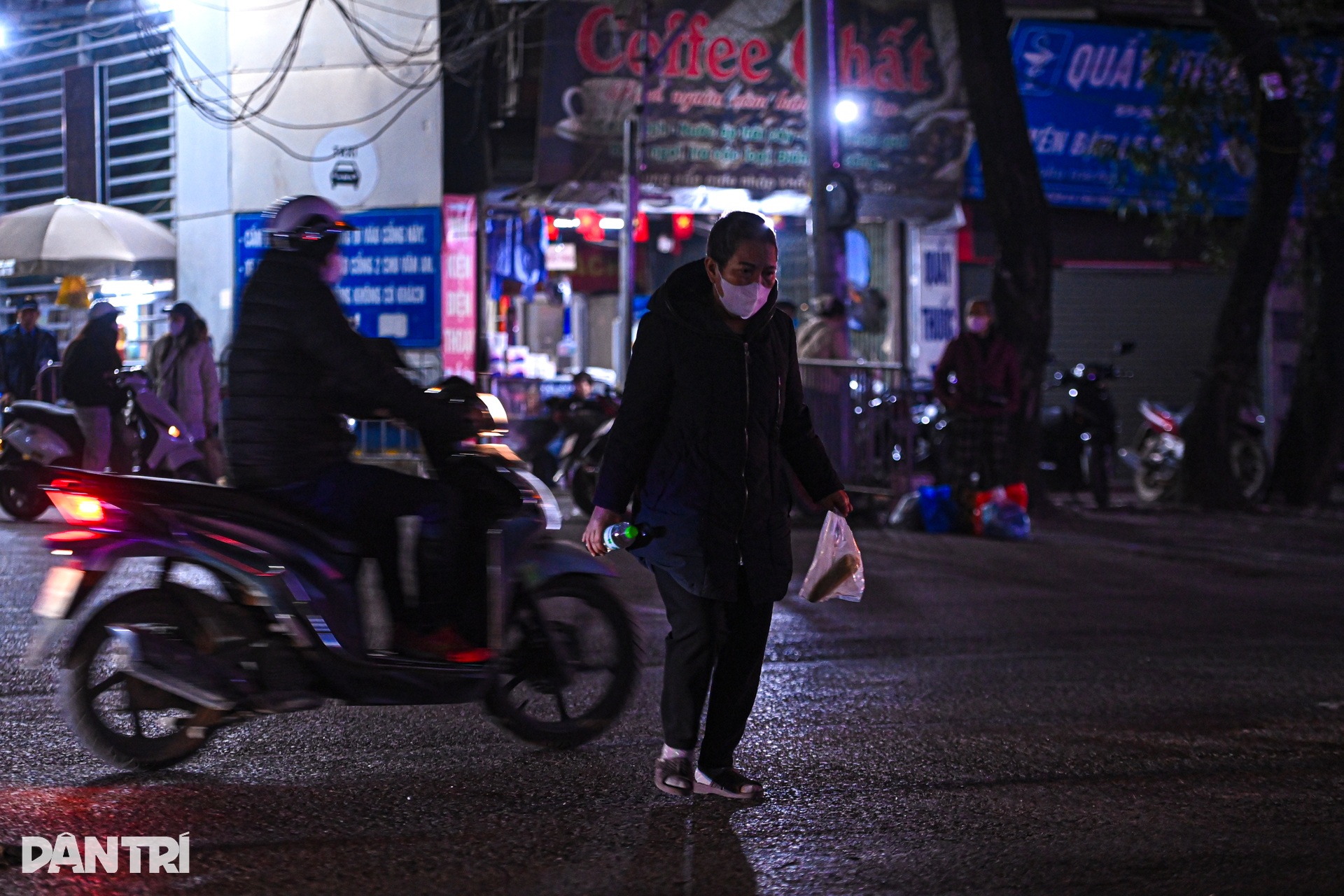 Những chuyến xạ trị lúc nửa đêm oằn mình trong giá rét của xóm ung thư - 9