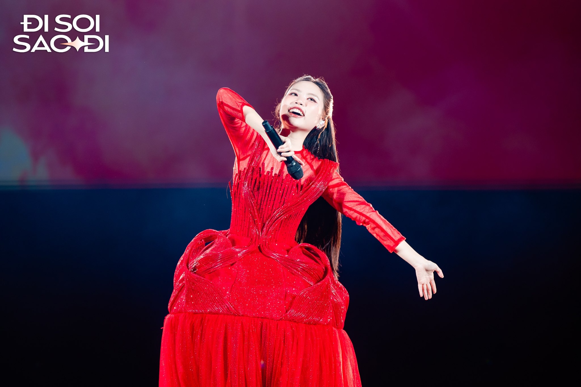 Chơi lớn như Phương Mỹ Chi: Fanmeeting 0 đồng mời cả sao Cbiz, mang sân khấu Sing! Asia đến chiều fan- Ảnh 11.