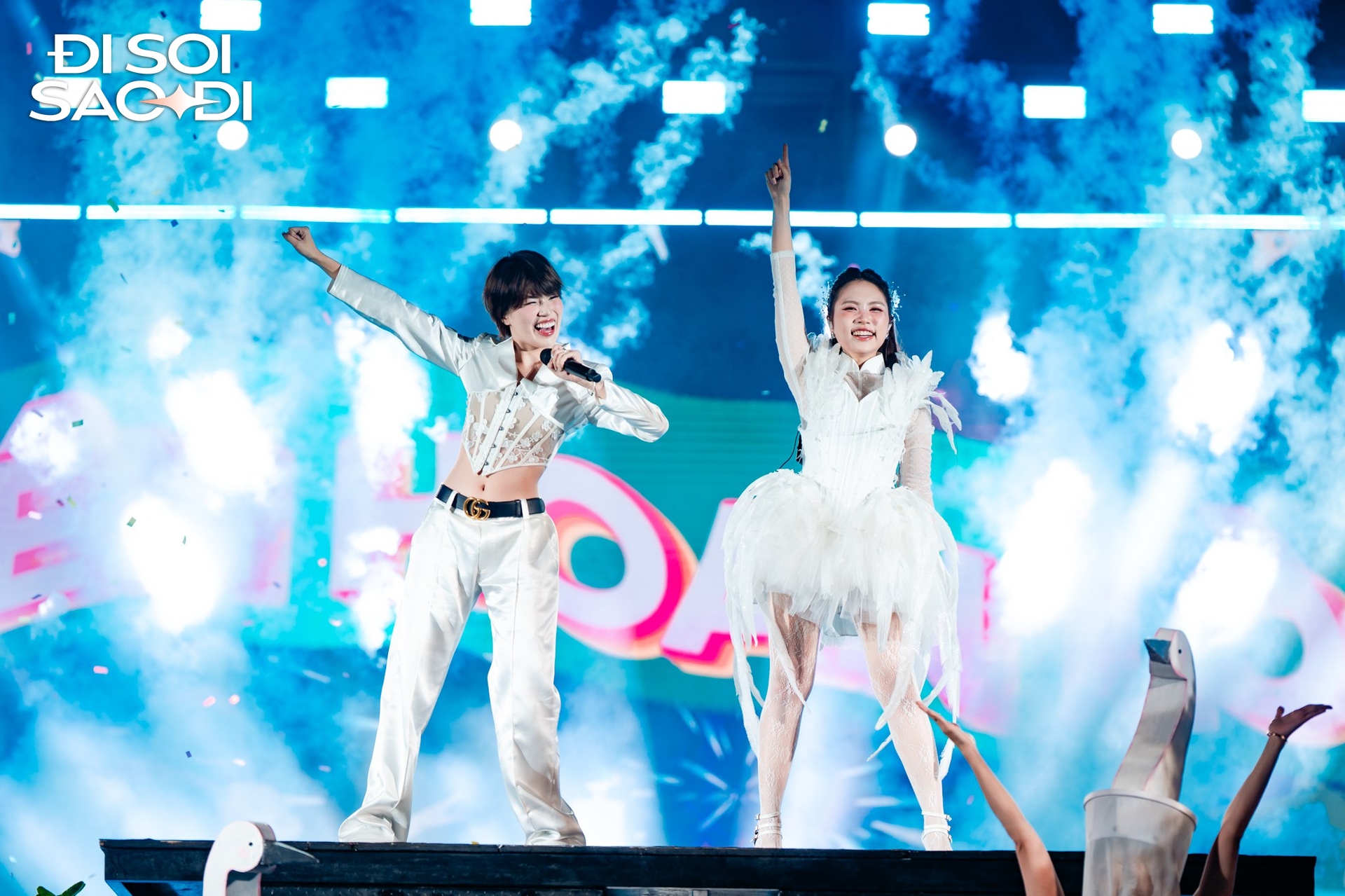 Chơi lớn như Phương Mỹ Chi: Fanmeeting 0 đồng mời cả sao Cbiz, mang sân khấu Sing! Asia đến chiều fan- Ảnh 13.