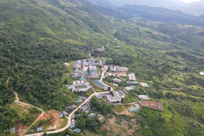 Một góc của xã Na Ngoi, huyện Kỳ Sơn - nơi có tội phạm thường lợi dụng địa hình đồi núi phức tạp, hiểm trở để vận chuyển hàng cấm . Ảnh: Đức Hùng