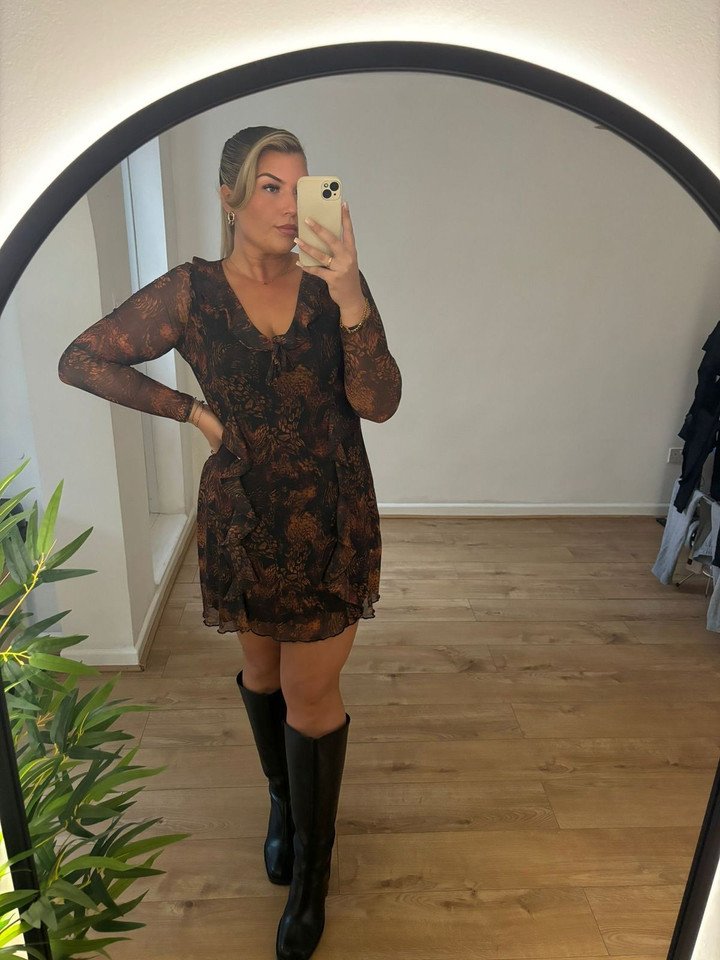 Từng nặng gần 137kg, cô gái lột xác giảm 54kg nhờ quy tắc đơn giản 6 Cô gái 28 tuổi "lột xác" giảm 54kg.