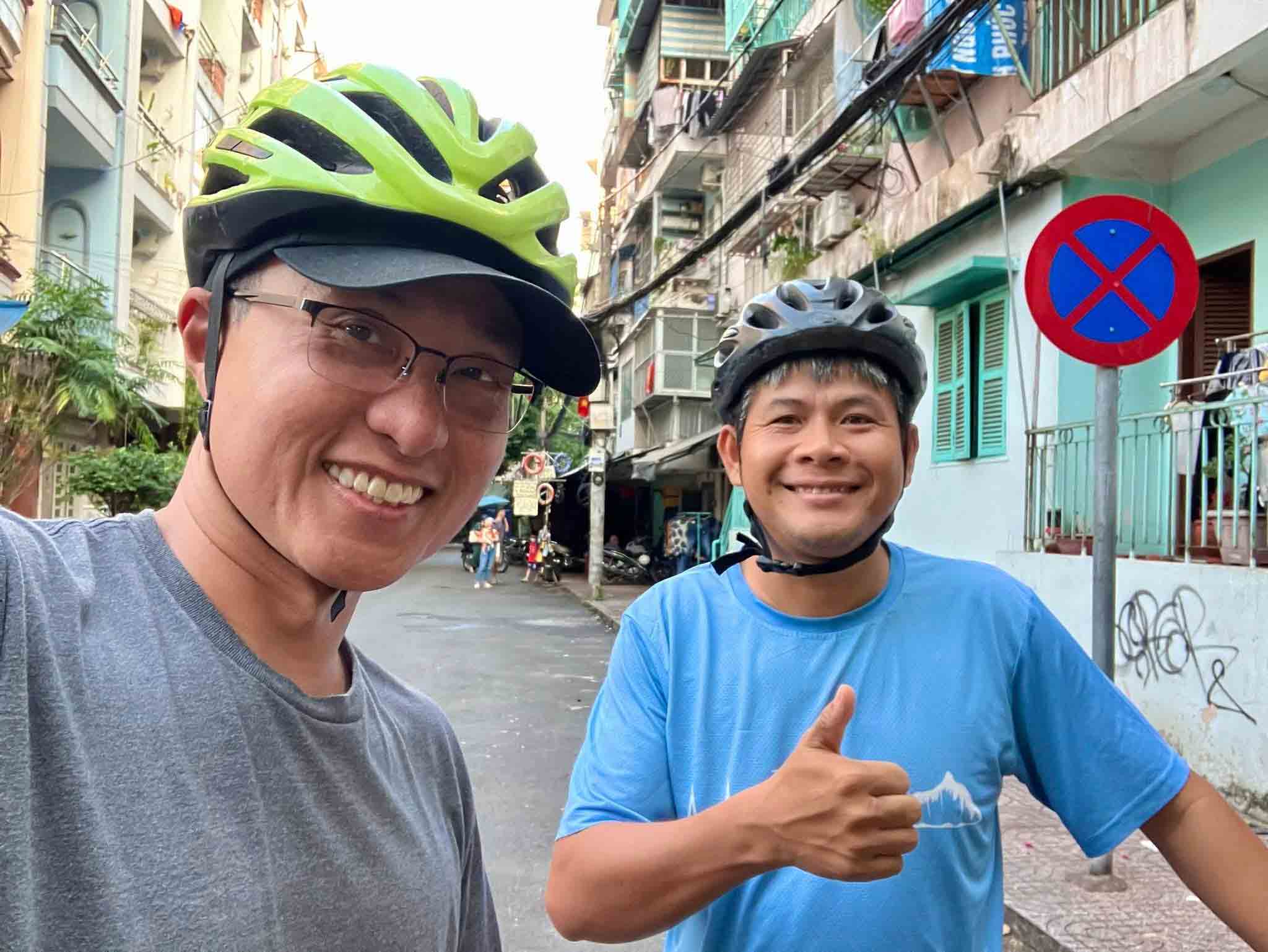 Tranh cãi cho xe máy 'đi ké' làn xe đạp- Ảnh 3.