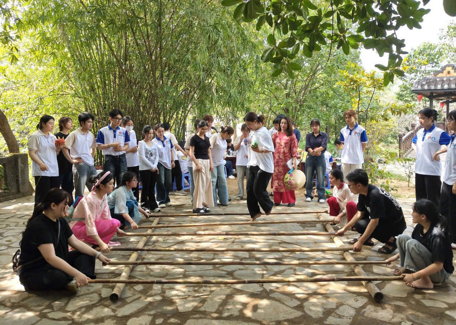 Di sản sống trong dòng chảy văn hóa- Ảnh 3. Di sản sống trong dòng chảy văn hóa- Ảnh 3.