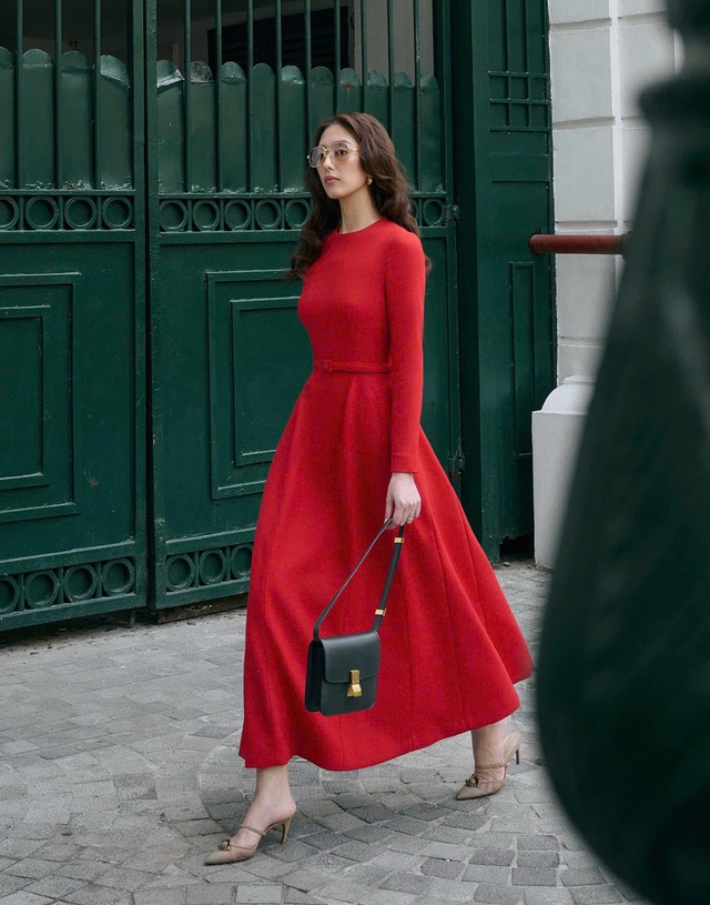 Váy dáng dài từ lụa, nhung the, organza đặc sắc, hoàn hảo cho mùa lạnh- Ảnh 3.