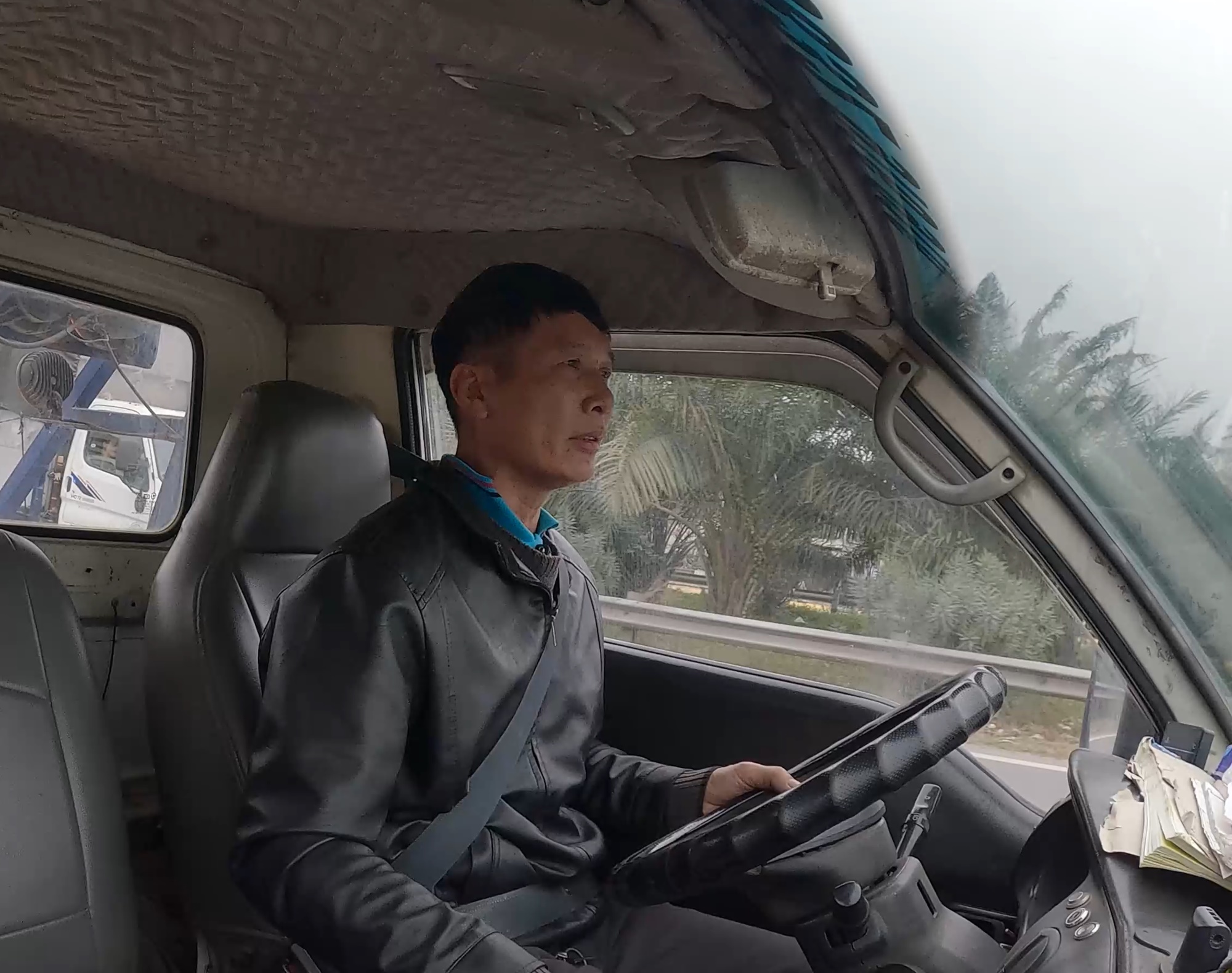 Thử gọi cứu hộ VETC trên cao tốc: Được kéo về gara miễn phí nhưng đóng tiền chưa chắc đã được cứu ngay nếu chủ xe không chú ý điểm này- Ảnh 7.