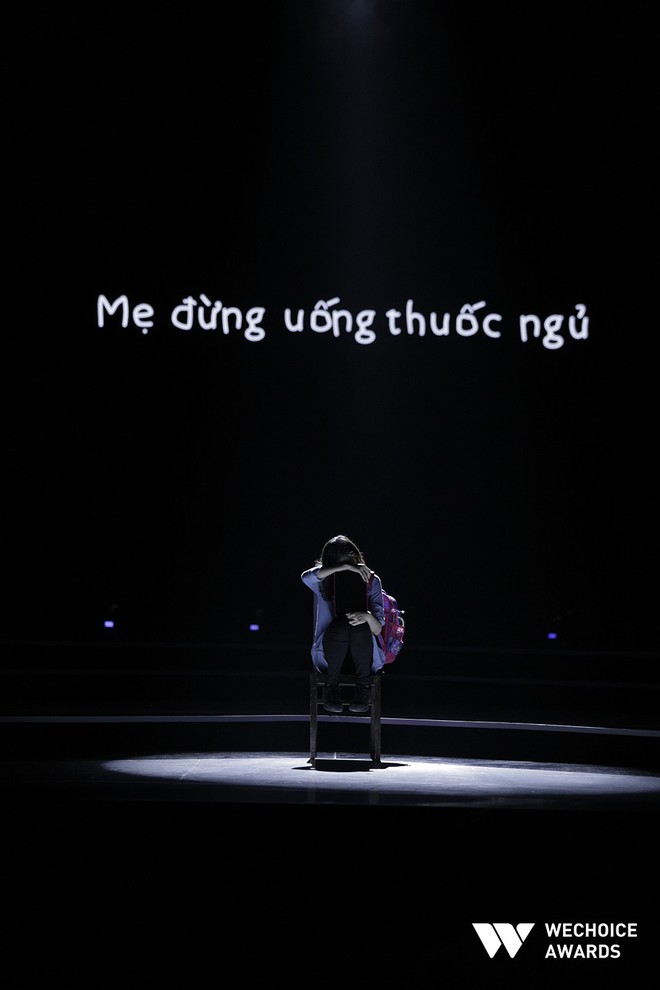 “Tôi là người Việt Nam, sẽ sống chết với nước Việt Nam” - Những câu nói truyền cảm hứng, xúc động qua từng năm trong Gala WeChoice- Ảnh 4. “Tôi là người Việt Nam, sẽ sống chết với nước Việt Nam” - Những câu nói truyền cảm hứng, xúc động qua từng năm trong Gala WeChoice- Ảnh 4.